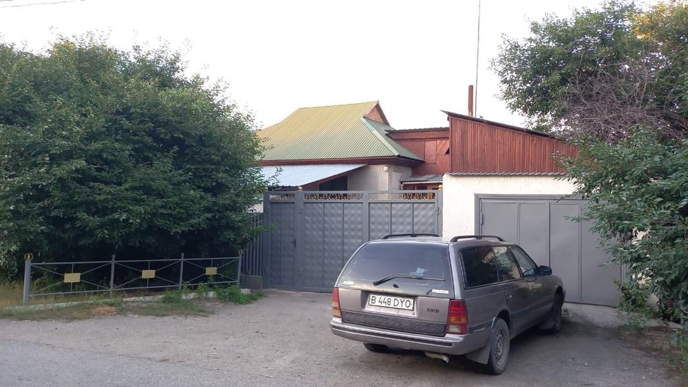 Дом 5-комнатный шпальный