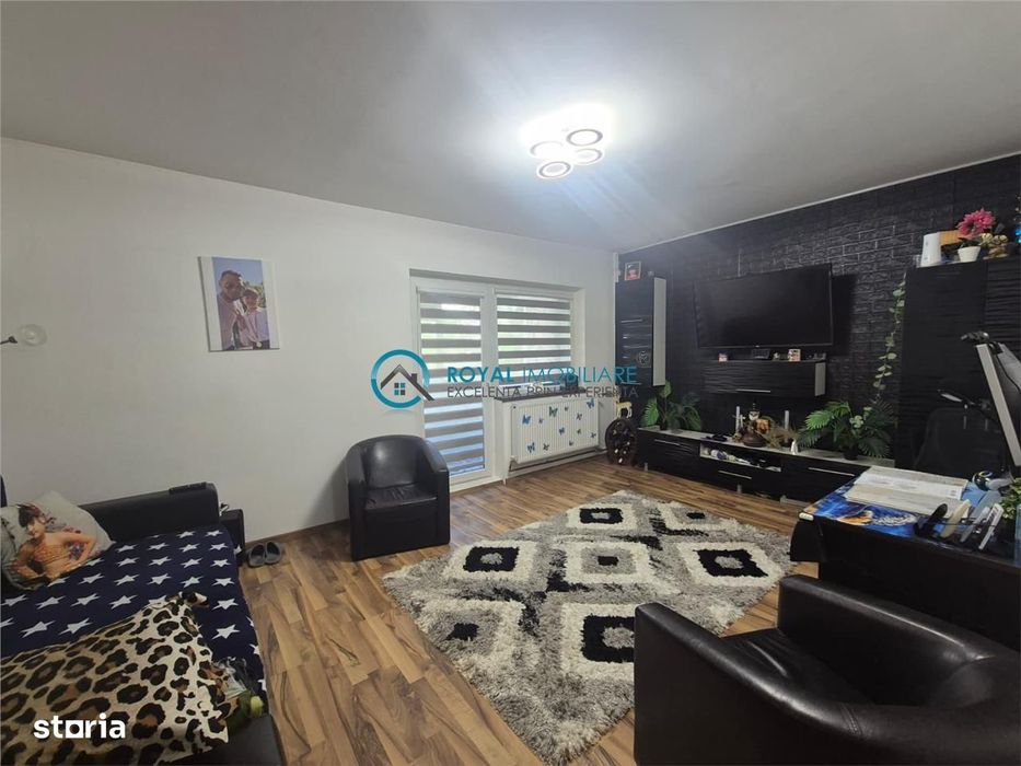 Royal Imobiliare - Vanzare apartament 3 camere zona Paltinis