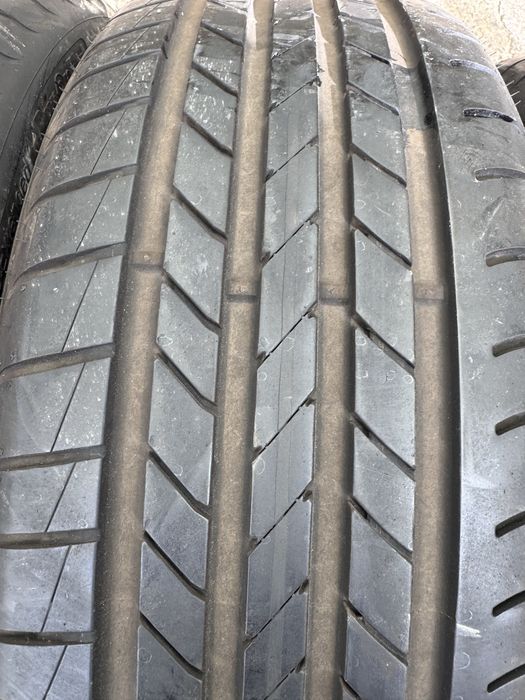 Good year 235/45/19