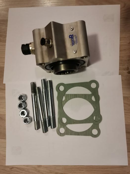 Piese hidraulice basculare rezervor pompa etc Man Iveco Scania Volvo D