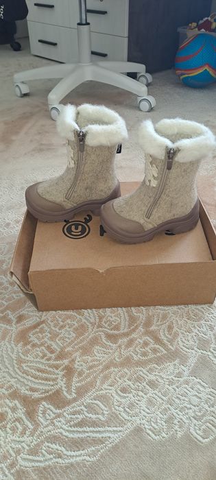 Детские зимние сапоги