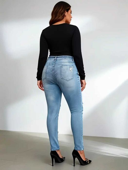 Дамски накъсани дънки