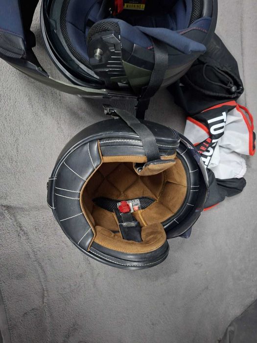 Vând 2 căști moto XXL: Black Optimus II modulară + MT Helmets Le Mans 2 SV negru mat