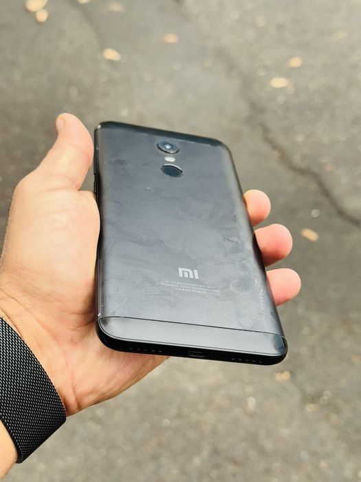 Redmi 5 Plus 32Gb в нормалном состоянии