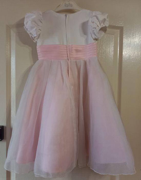 Прокат/ продажа платья для девочки