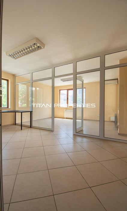 Дава се под наем Офис в София, Банишора - 122 кв.м за 600 € - Снимка #7