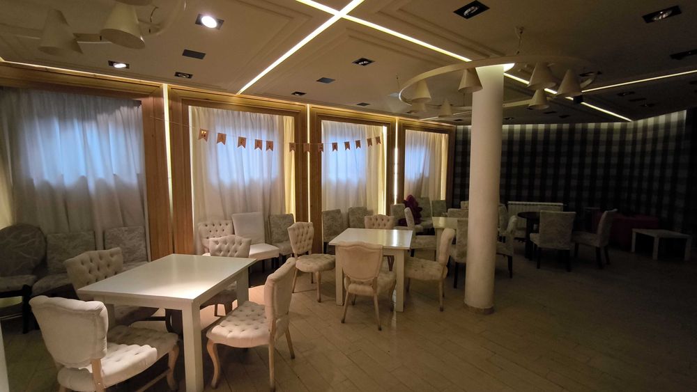 Дава се под наем Заведение в Банско - 500 кв.м за 25500 € - Снимка #6