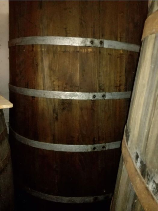 Butie din lemn, butoi din lemn