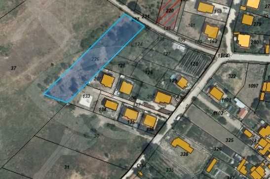 УПИ в Златитрап с лице на улица 39824