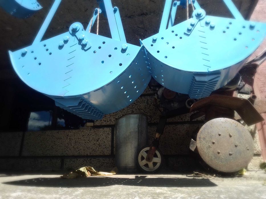 Грайферна кофа за почистване на кладенец / кладенци и водоеми