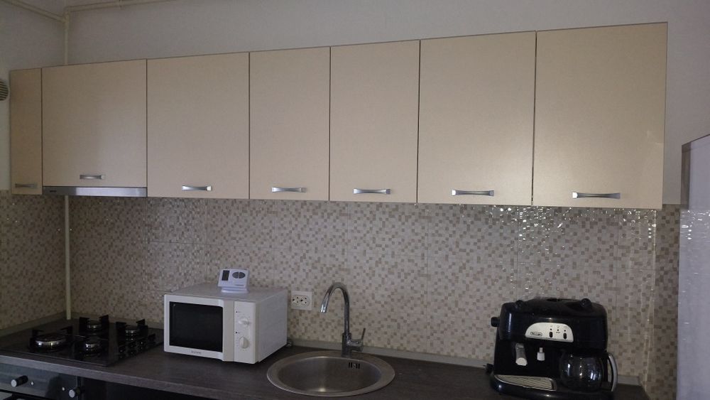 Mobilă bucătărie complet utilată nouă