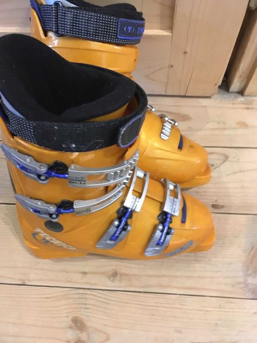 детски  ски  обувки  25 см  техника