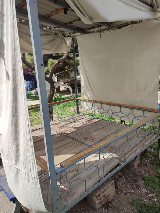 Продаётся топчан