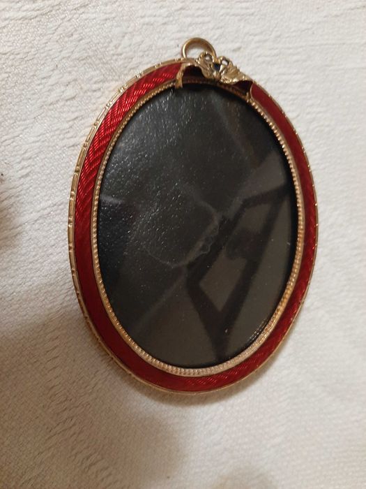 стара овална рамка  за снимка