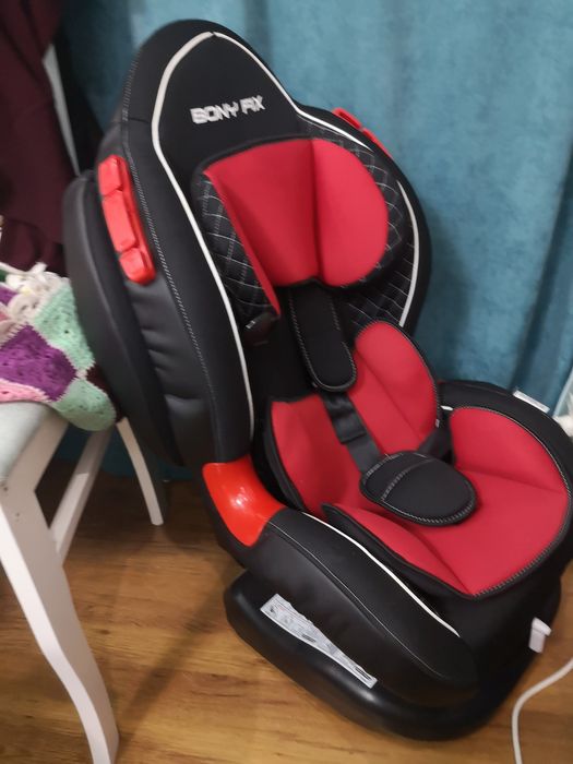 Автокресло Тeknum