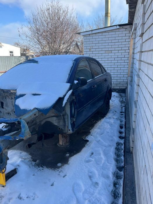Кузов  шевроле Лачетти продам не дорого