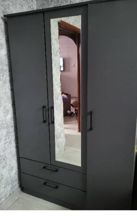 Продам шкаф новый