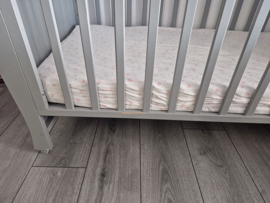 Patut lemn cu saltea inclusa 100/50cm