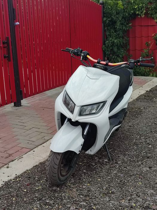 Скутер Sonlink M8 157qmj