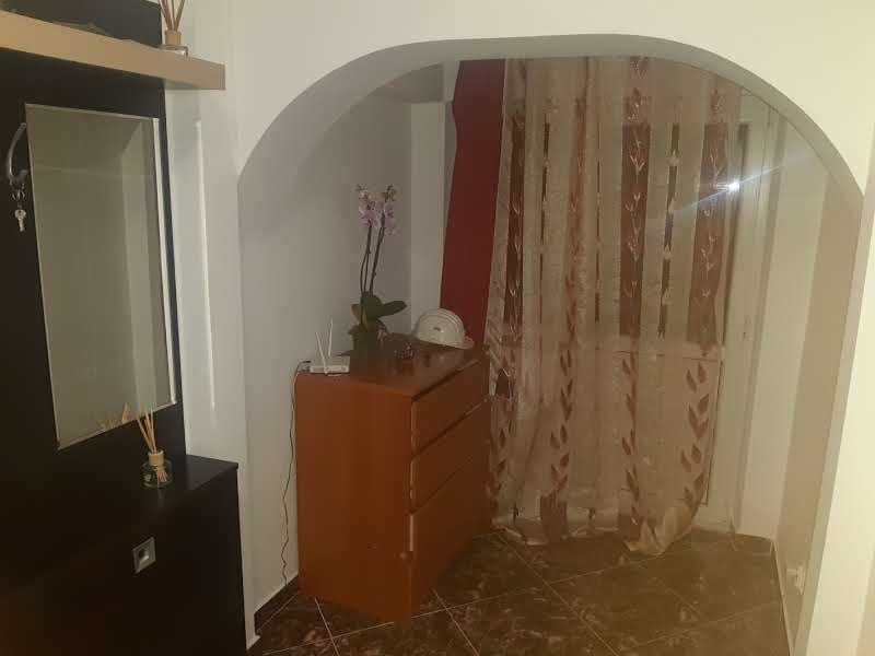 De închiriat ap 2 camere Mărășești