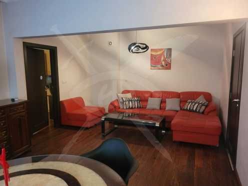 Продава се Четиристаен апартамент в Варна, Гръцка махала - 100 кв.м за 3600 €/кв.м - Снимка #2