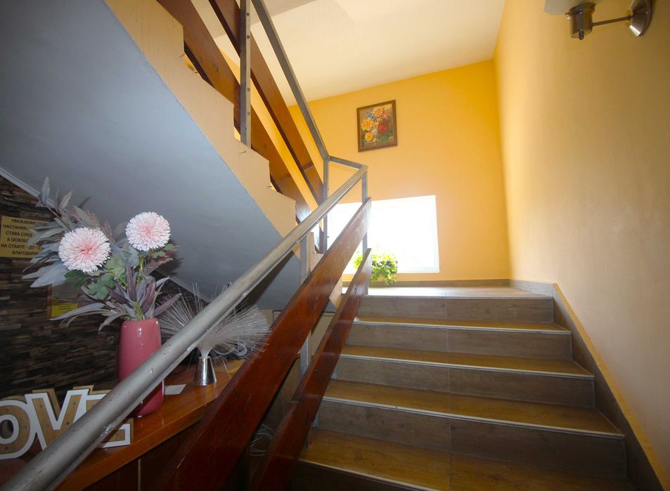 Хотел с басейн в с. Балани, общ. Габрово