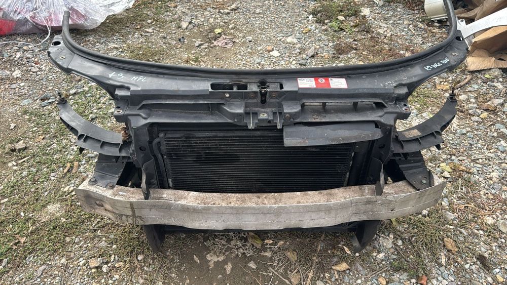 Bara fata  spate, triple, tragar radiatoare audi A3