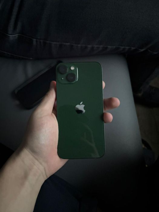 Айфон 13 срочно продам