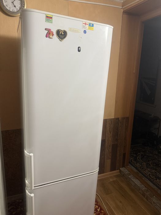 Продам холодильник Бирюса