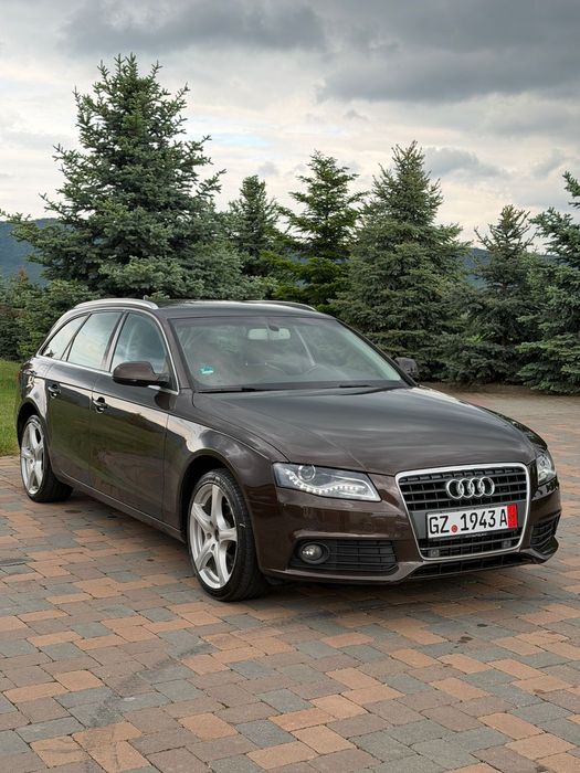 Audi A4 B8 / Automat / Xenon / 2012 / Mokka Brown