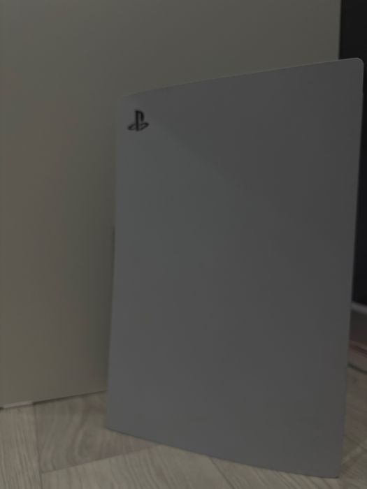 Игровая приставка Sony PlayStation 5 + 3 джостика