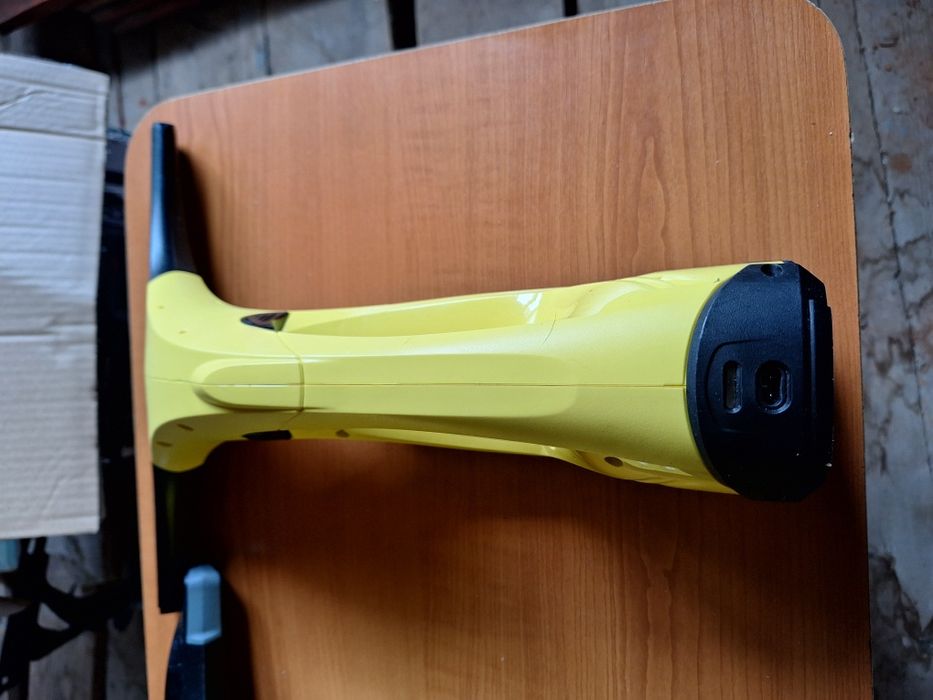 Aspirator geamuri karcher