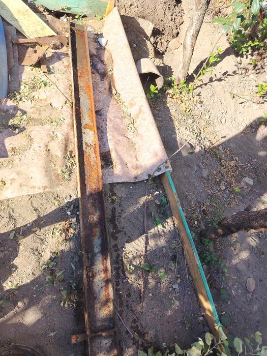 Продам швеллер 4 шт