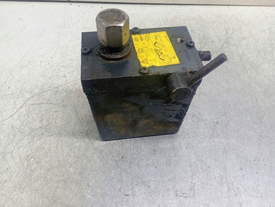 Pompa rabatare cabina 41281222 IVECO Stralis 2 (2007 - 2014)