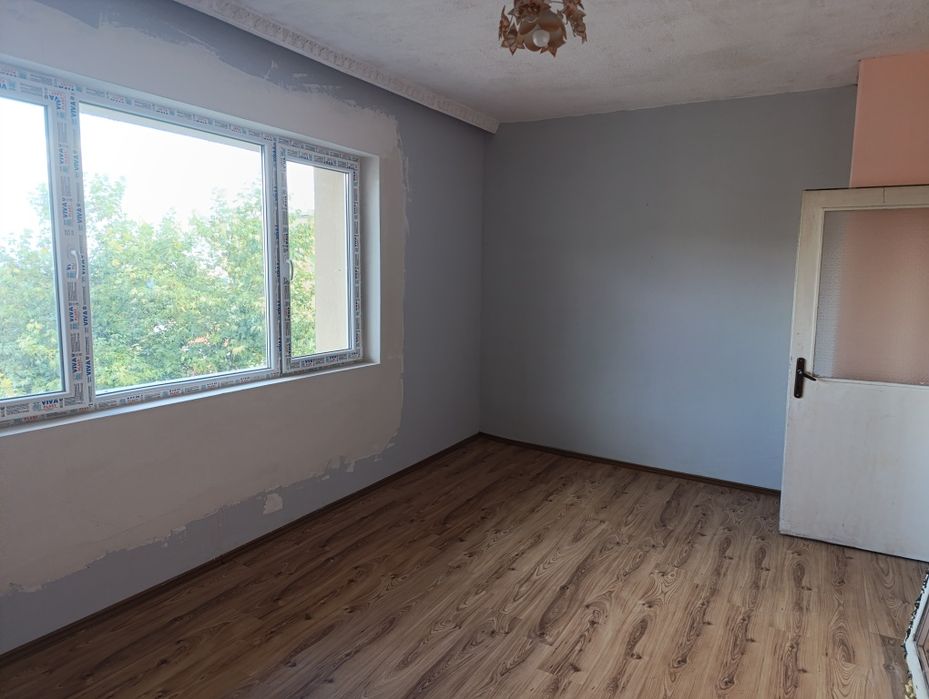 Продава се Тристаен апартамент в Тервел - 88 кв.м за 682 €/кв.м - Снимка #3