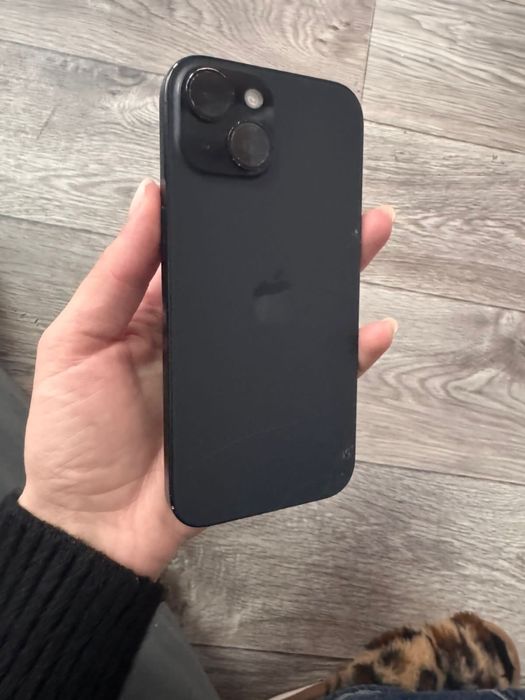 Айфон 15 с гарнатией