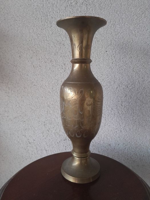 Vază vintage din bronz,  transport gratuit