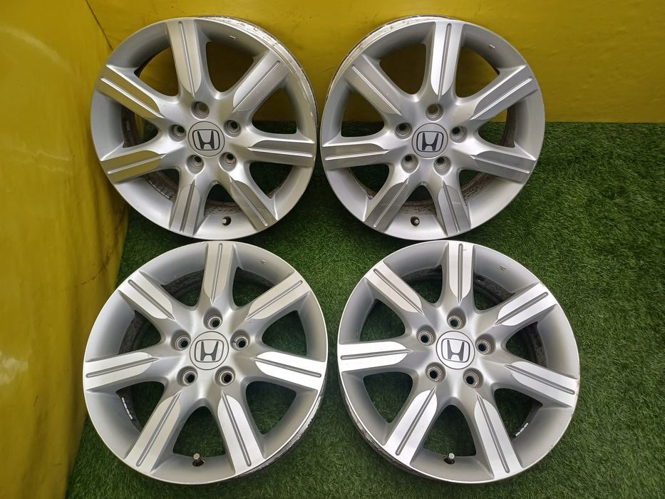 Диски R16 5x114.3 на Honda и другие.