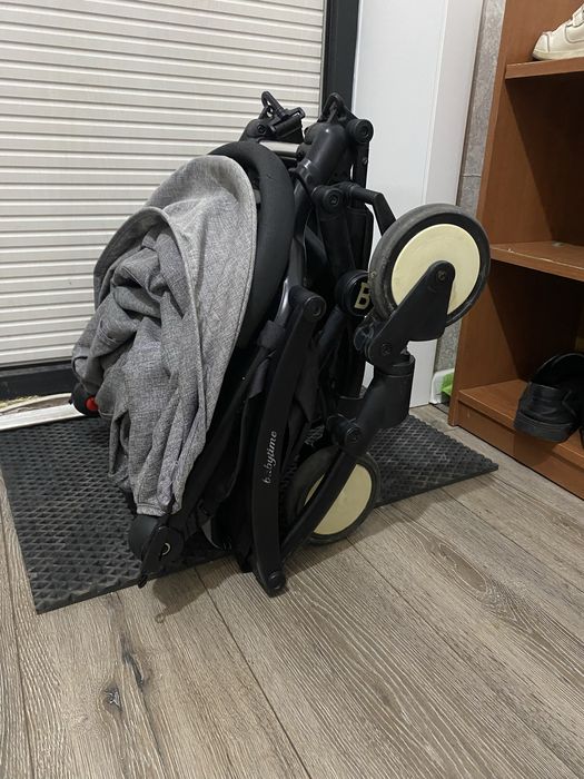 Коляска прогулочная