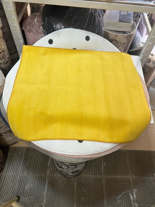 Кръгъл килим фи 133