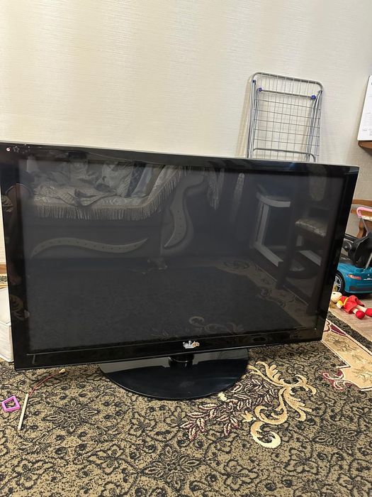 Продам телевизор LG