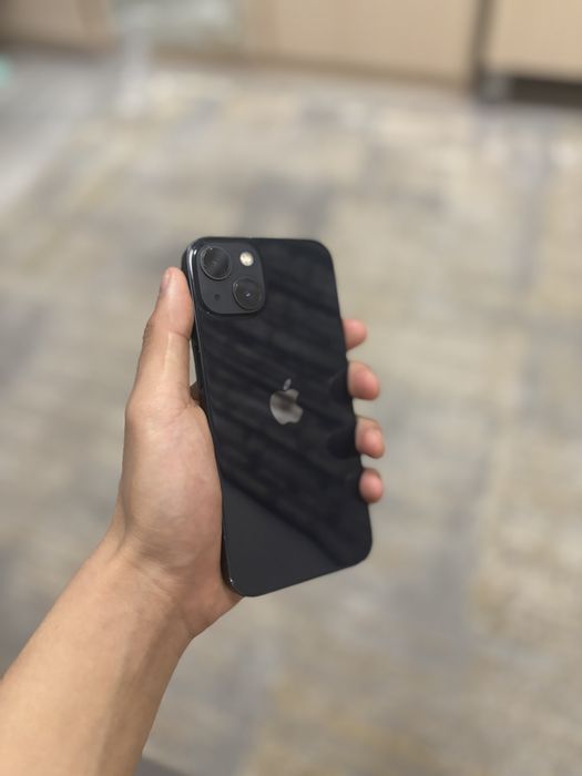 iPhone 13/128 Gb в отличном состоянии