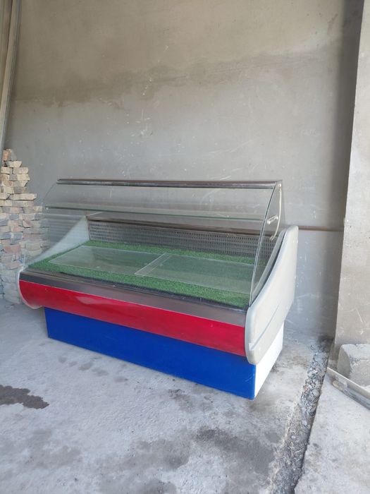 Ветринный холодильник срочно