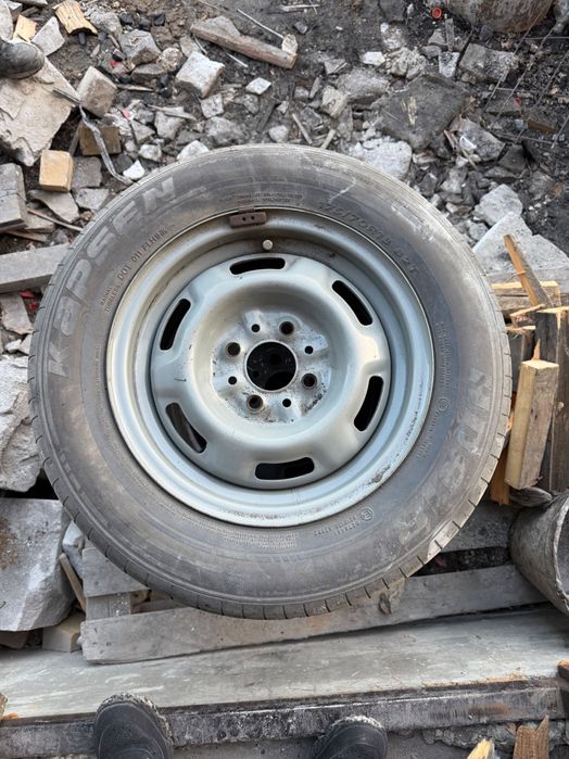 Продаю колесо Р13