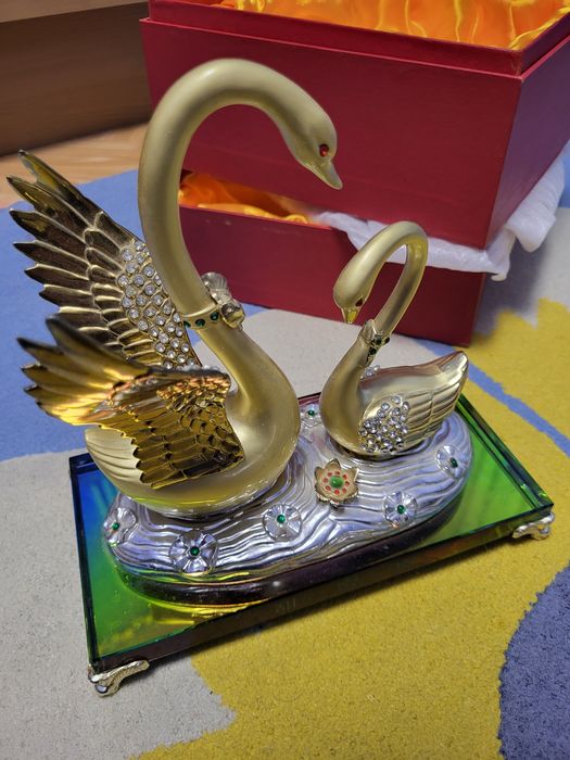 Декоративная статуэтка