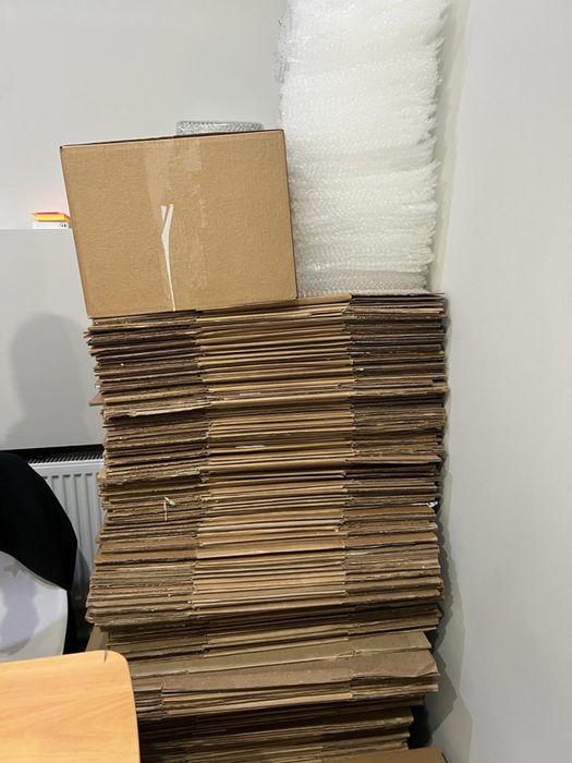 картонные коробки