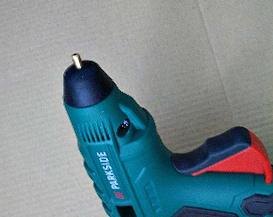 Pistol de lipit cu silicon 7 mm pe acumulator - Parkside