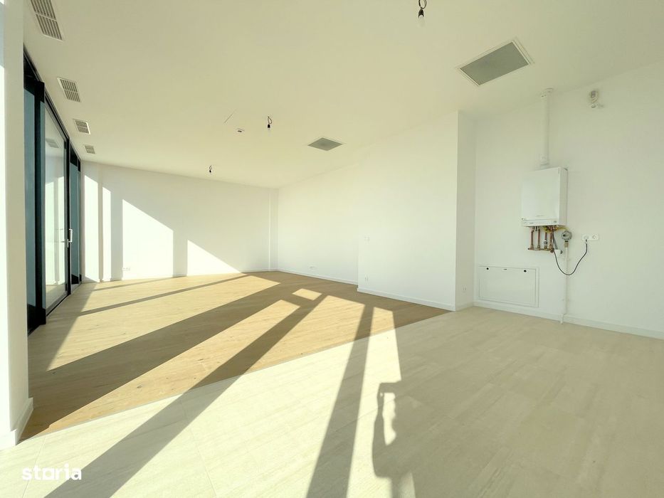 Penthouse 4 camere vanzare - zona Parcul Karlsruhe - Central - COMISIO