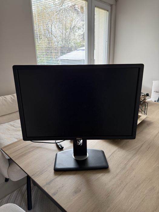 Монитор DELL - U2412M