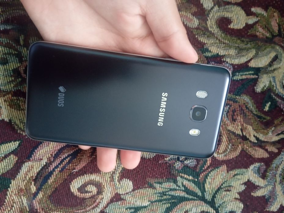 Samsung galaxy j7